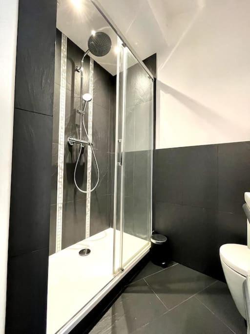 Ravissant Appartement A 5Min Du Centre Ville D'Aix エクス＝アン＝プロヴァンス エクステリア 写真